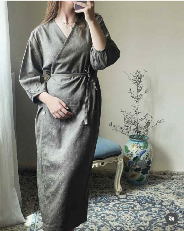 modest fashion Robe en lin brodée