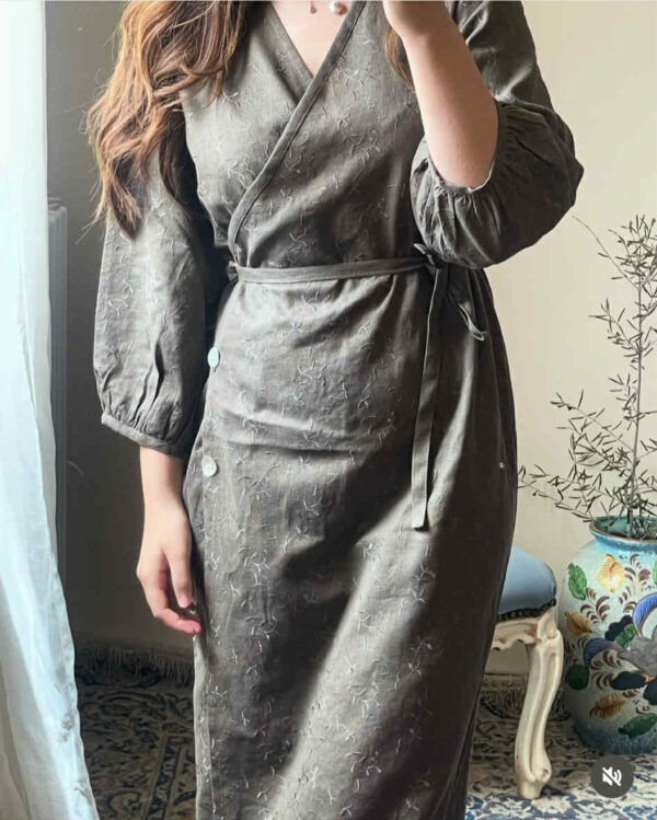 marque algérienne de pret à porter Robe en lin brodée